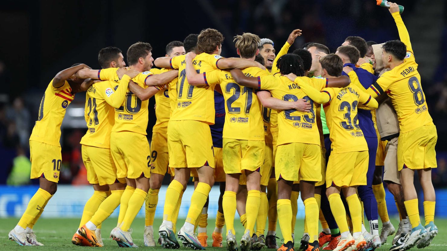 成都混团中国香港队VS日本队，全场高喊香港队加油#国乒